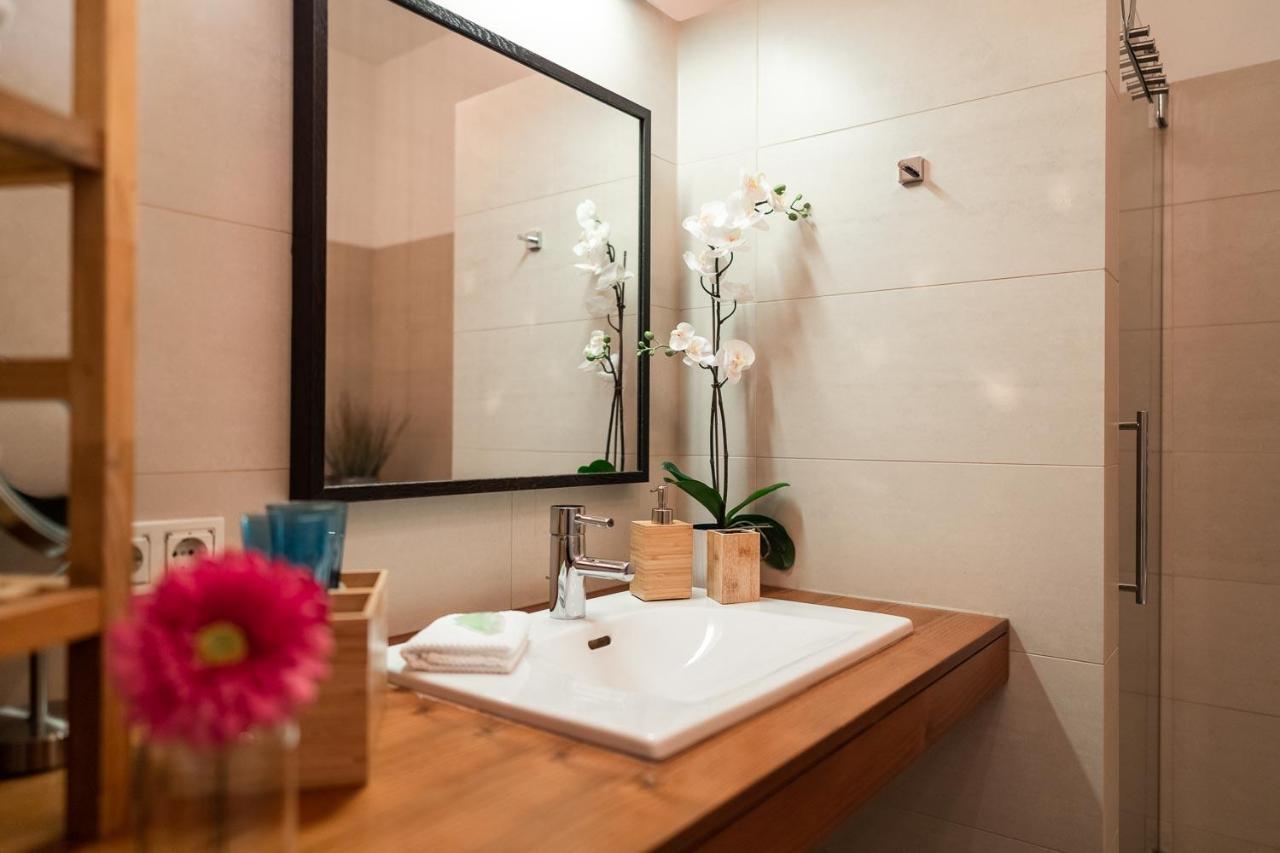 Luxury Downtown Appartement Mit Garage グラーツ エクステリア 写真