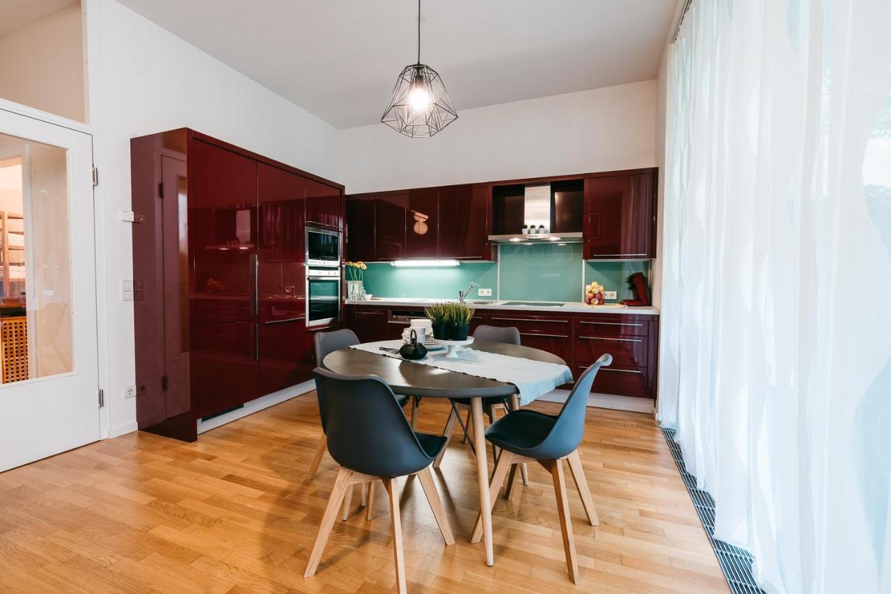 Luxury Downtown Appartement Mit Garage グラーツ エクステリア 写真