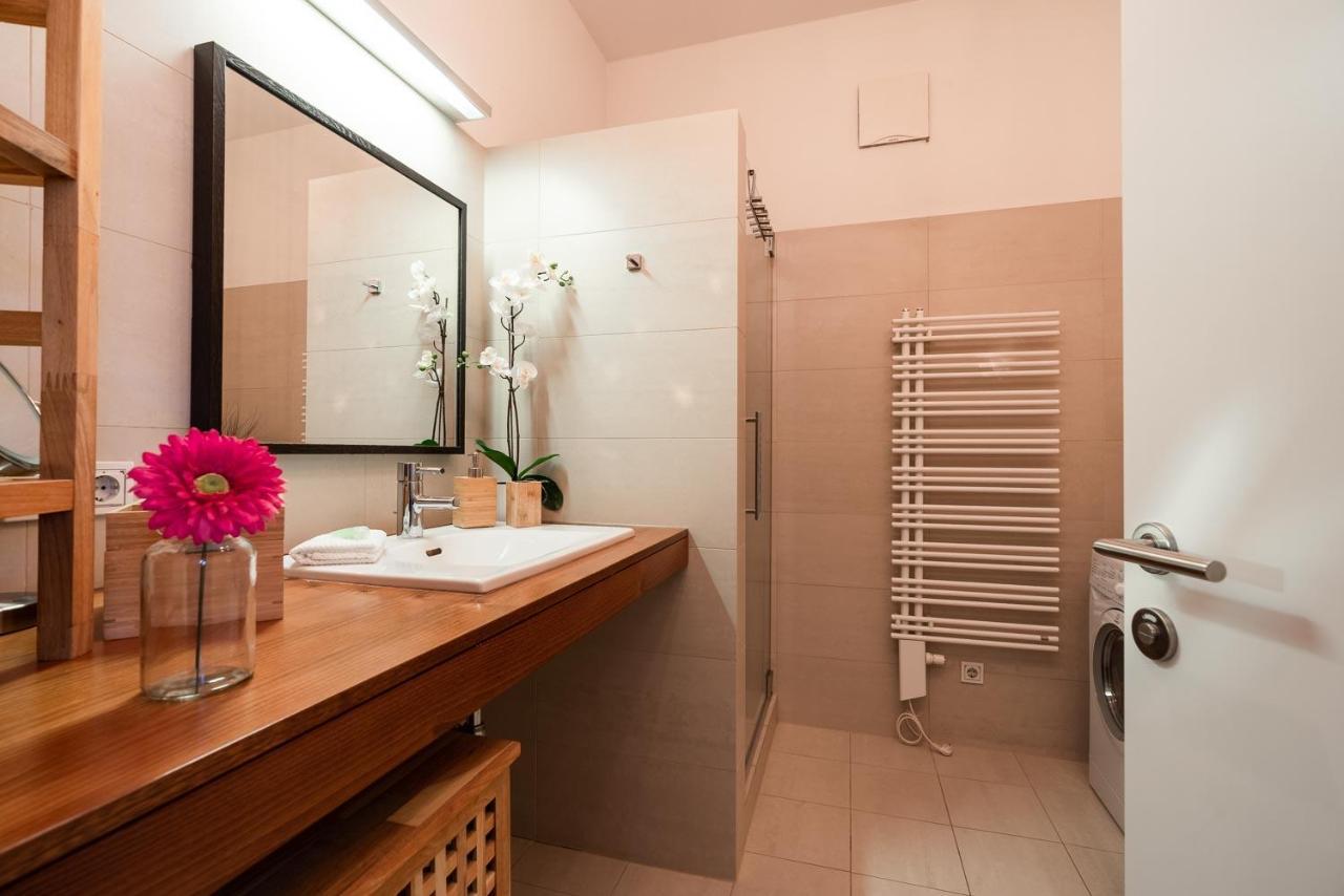 Luxury Downtown Appartement Mit Garage グラーツ エクステリア 写真